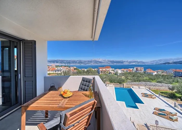 Villa Ming - Pool, Sea-View And Peace